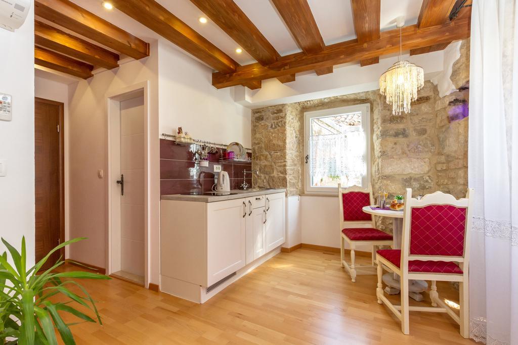 Studios Aurelia Palace Split Pokoj fotografie